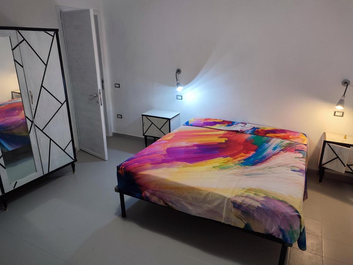 La Mansarda Apartment ตอร์โตลี ภายนอก รูปภาพ